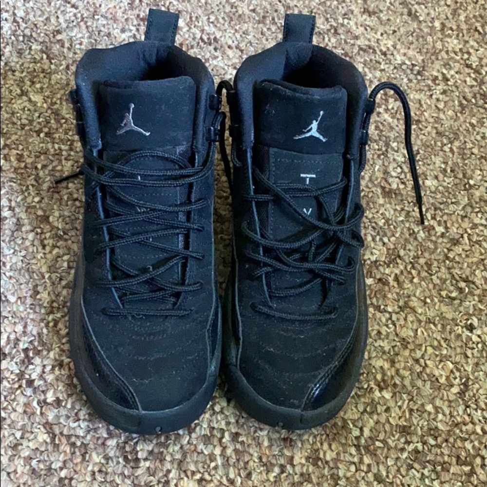 Air Jordan 12 GS Black Rush Pink